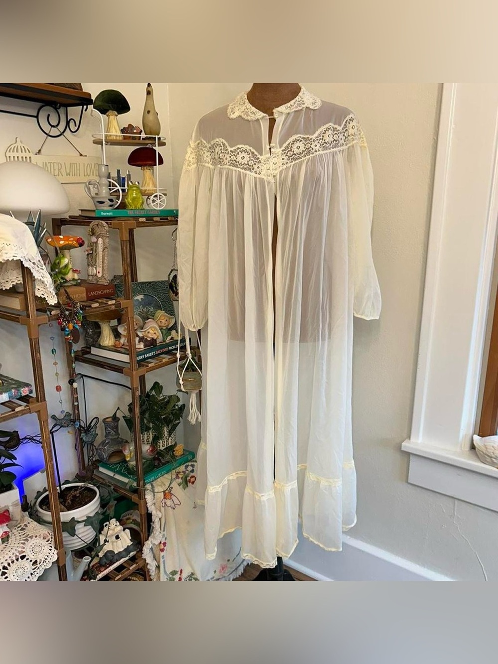 Vintage 50s 60s Cream Sheer Lace House Coat Robe w Ruffle Trim by Radcliffe